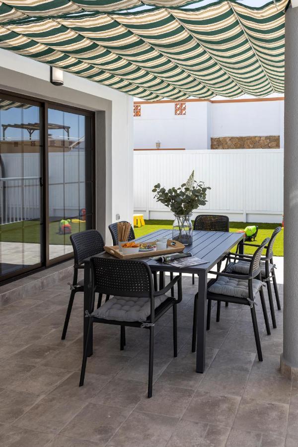 Ideal For Family Holidays, Near Beach And Golf- Casa James La Guirra Exterior foto