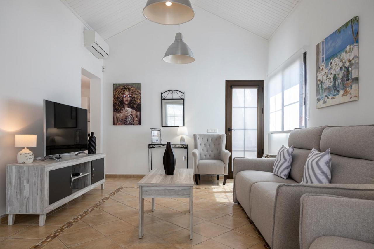 Ideal For Family Holidays, Near Beach And Golf- Casa James La Guirra Exterior foto
